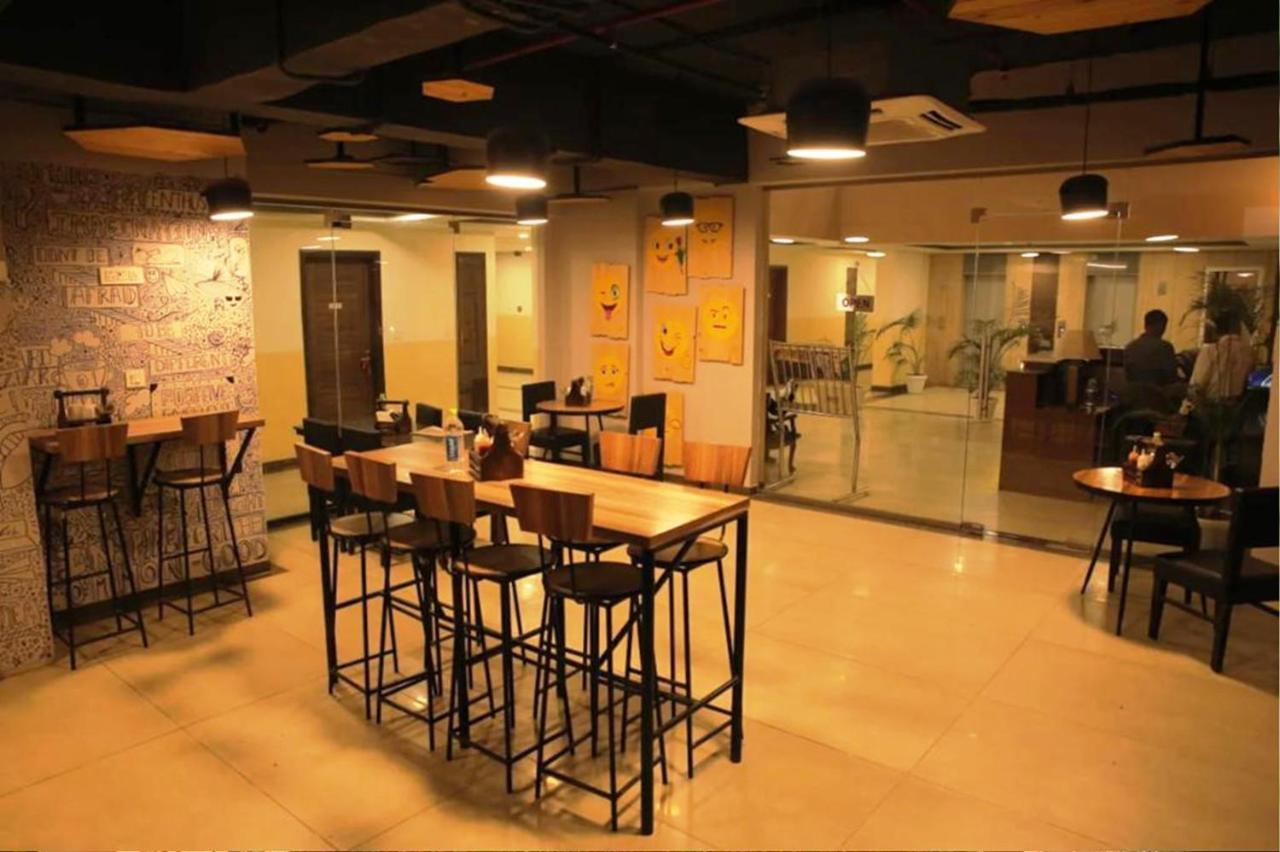 Hotel Citi Inn Grande Zirakpur Bagian luar foto