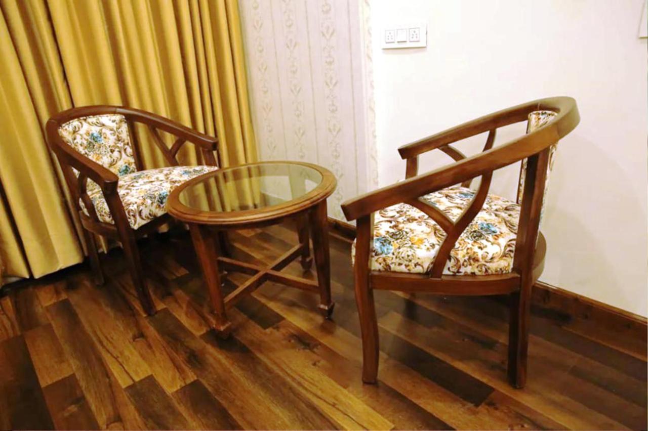 Hotel Citi Inn Grande Zirakpur Bagian luar foto
