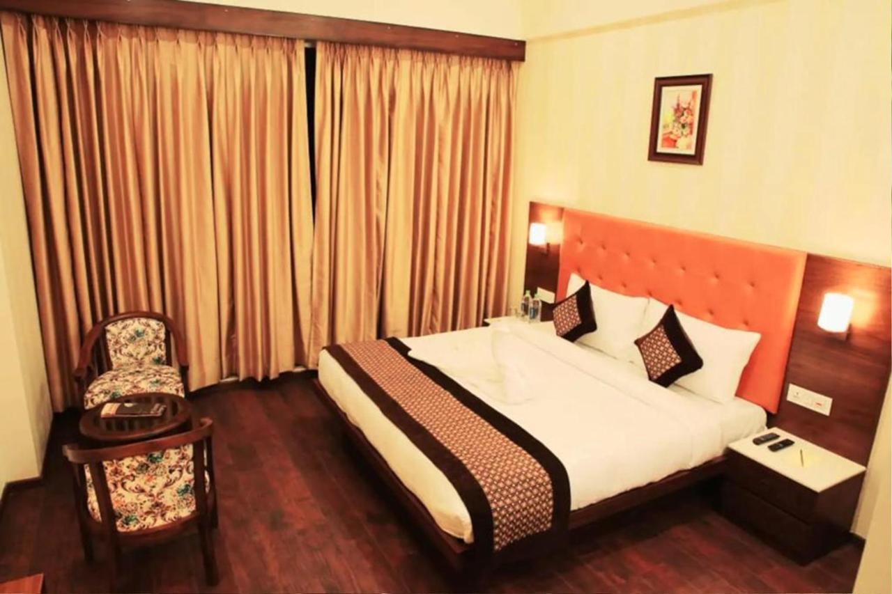 Hotel Citi Inn Grande Zirakpur Bagian luar foto