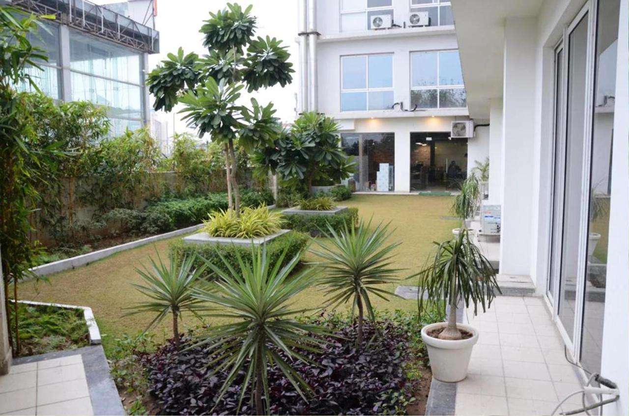 Hotel Citi Inn Grande Zirakpur Bagian luar foto