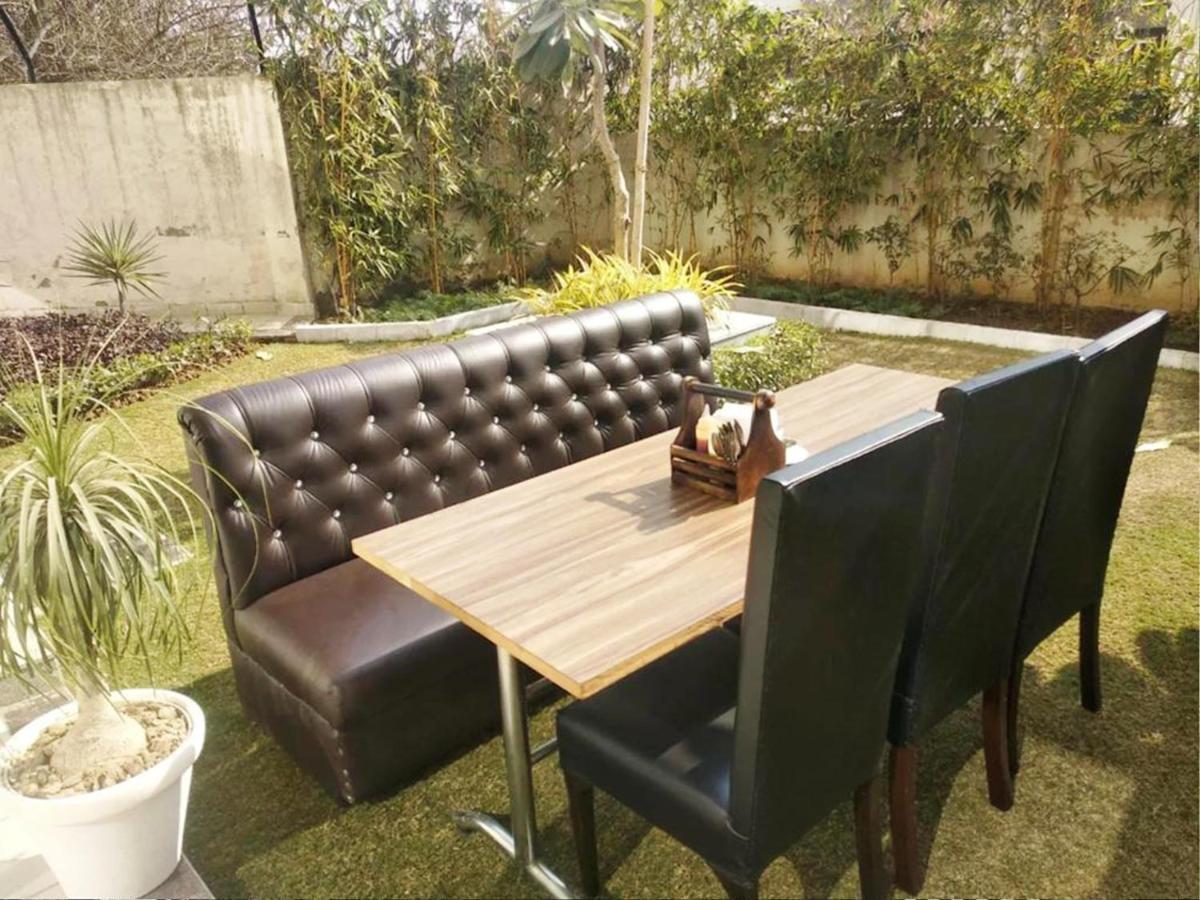Hotel Citi Inn Grande Zirakpur Bagian luar foto