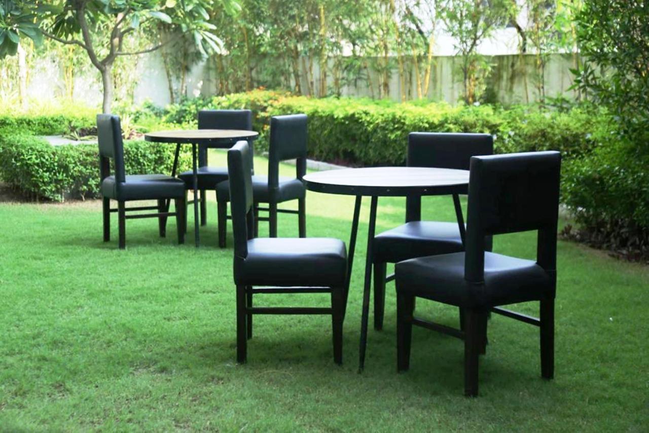 Hotel Citi Inn Grande Zirakpur Bagian luar foto