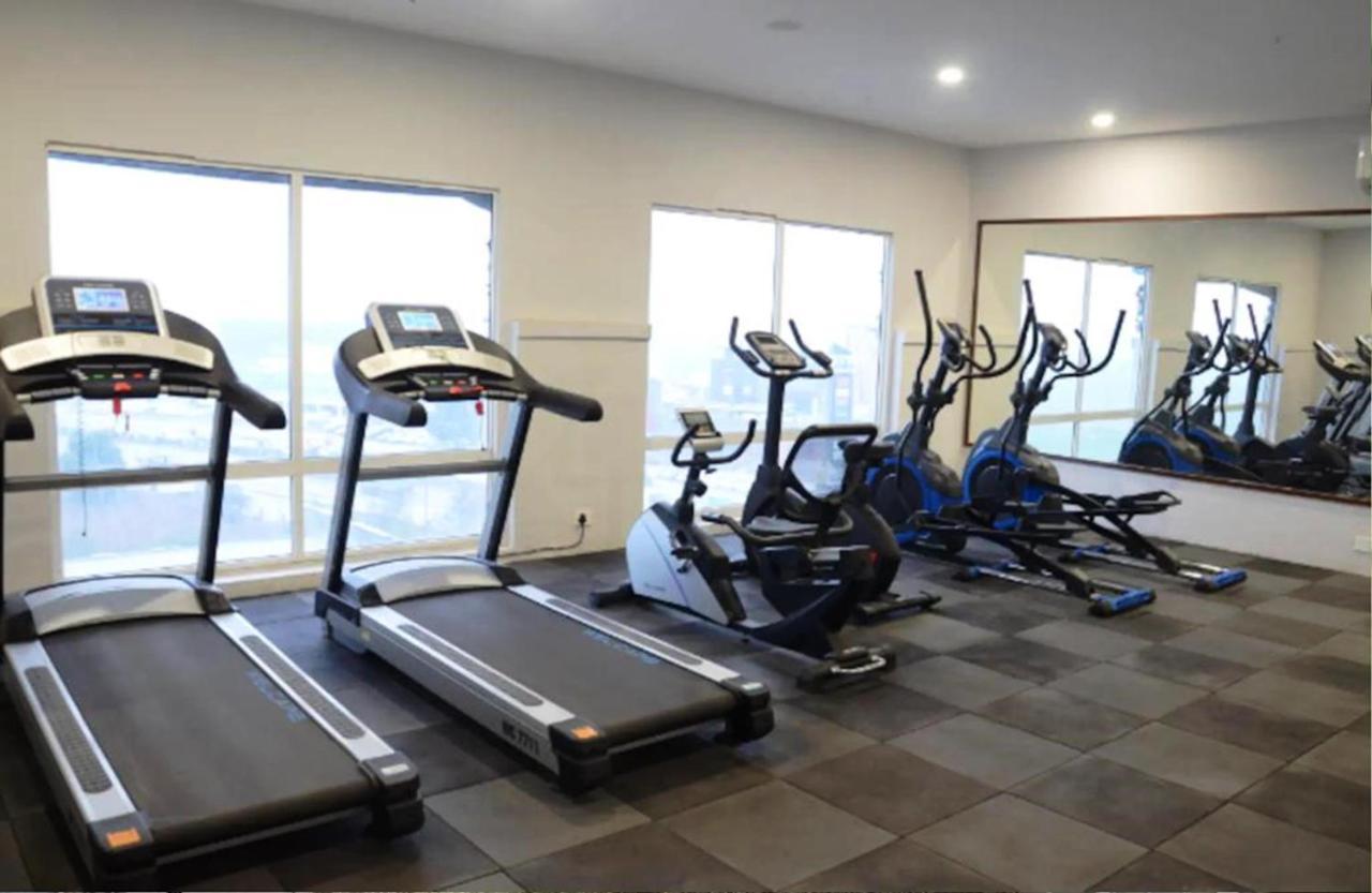 Hotel Citi Inn Grande Zirakpur Bagian luar foto
